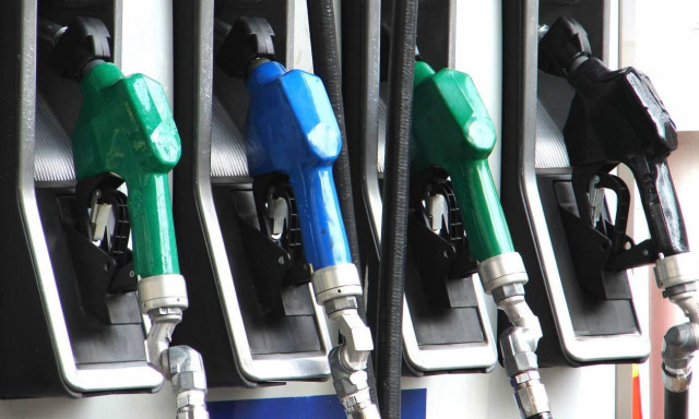 Μέτρα για την προστασία πελατών και εργαζομένων στα πρατήρια ζητά η ΠΟΠΕΚ