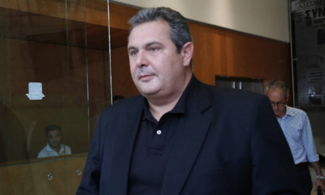 ΑΝΕΛ: Ο πρόεδρος του ΚΕΕΛΠΝΟ παρέδωσε τη λίστα στον Καμμένο