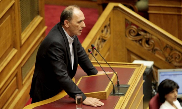 Μνημόνιο 3 – Σταθάκης: Στιγμές ευθύνης όχι αντιπαράθεσης (video)