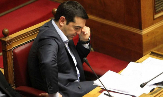 Ανασχηματισμός: Γράφει και σβήνει ονόματα ο Τσίπρας