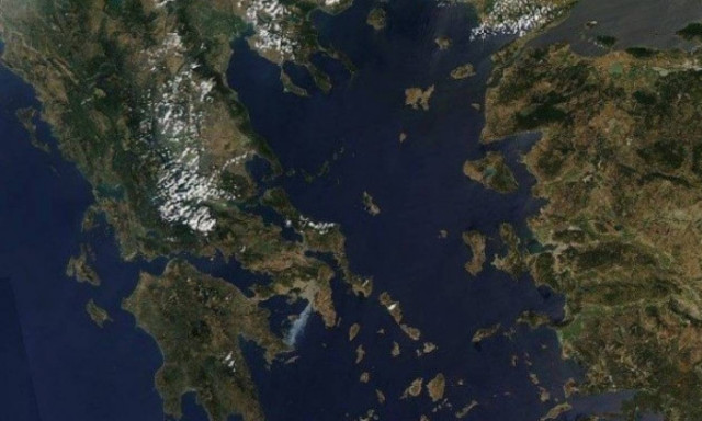 Πυρκαγιά: Δείτε πώς φαίνονται οι φωτιές σε Λακωνία και Καρέα από το διάστημα (Photo)