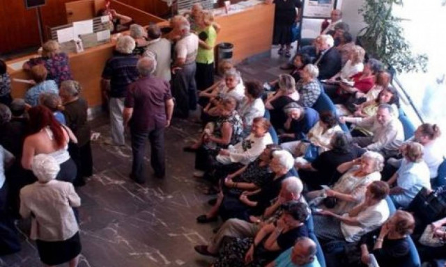 Ανοίγουν αύριο οι τράπεζες - Σωρευτική ανάληψη έως 420 ευρώ