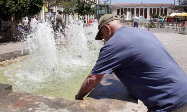 Καιρός: Κυριακή με μίνι καύσωνα