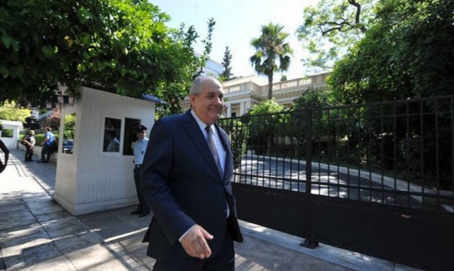 Μνημόνιο 3 - Κουίκ: Ο Τσίπρας θα βγει ενισχυμένος, αν γίνουν πρόωρες εκλογές