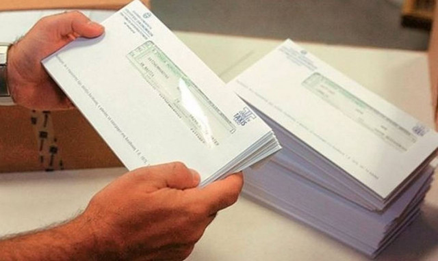 Εκκαθαριστικά σημειώματα: Στα 990 ευρώ κατά μέσο όρο ο φόρος στα χρεωστικά