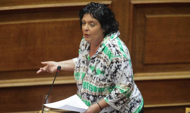 Μνημόνιο 3: Κανέλλη – Να σταματήσει η εμπορευματοποίηση της έννοιας του έθνους