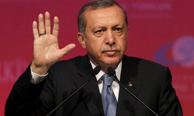 Τουρκία: Αρθρογράφος απολύθηκε για ένα μήνυμα στο Twitter κατά του Ερντογάν