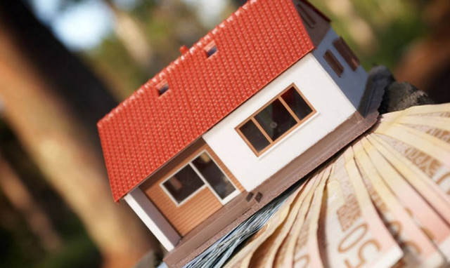 Πλειστηριασμοί: Σε εξευτελιστικές τιμές θα χάνουν τα σπίτια τους οι Έλληνες