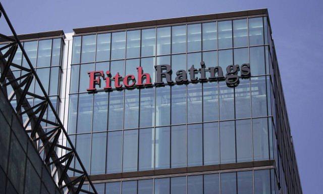 Fitch: Στα 15,9 δισ. ευρώ οι κεφαλαιακές ανάγκες των ελληνικών τραπεζών