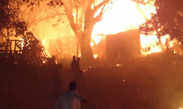 Ρόδος: Από κολώνα της ΔΕΗ η φωτιά στις παρυφές της πόλης