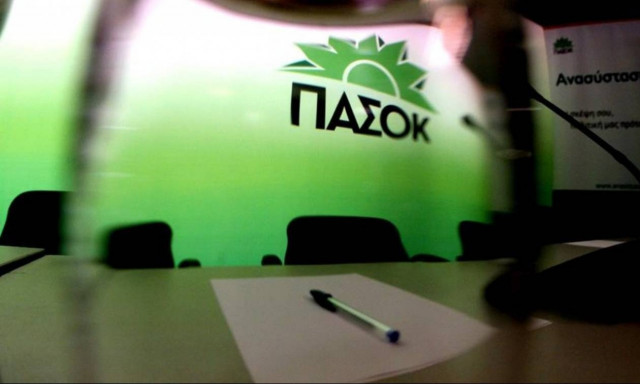 Επίθεση ΠΑΣΟΚ στην κυβέρνηση για εκλογολογία