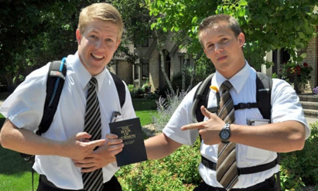 Μάρτυρες του Ιεχωβά: «Έθαψαν» 1.000 περιπτώσεις σεξουαλικής κακοποίησης παιδιών