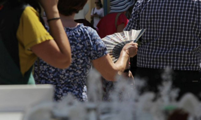 Πού λειτουργούν κλιματιζόμενοι χώροι σε Αθήνα και Θεσσαλονίκη