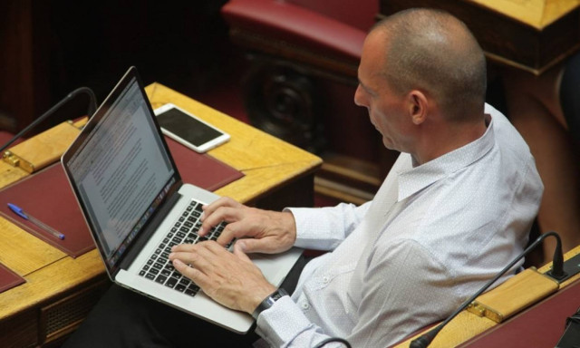 Σήμερα στη Βουλή οι νέες μηνυτήριες αναφορές κατά Βαρουφάκη