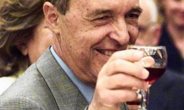 Με τον νοικοκύρη-μαϊμού θα ασχοληθεί κανείς;