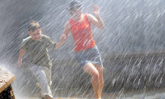 Καιρός: Ο καύσωνας φεύγει… τα μπουρίνια έρχονται!