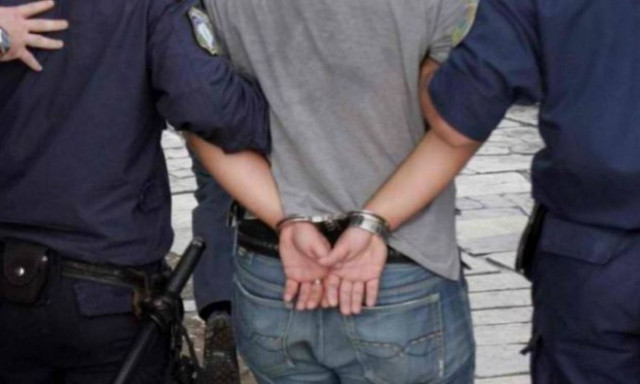 Θεσσαλονίκη: Υποσχόταν ταξίδια και αγορές και τους έκλεβε τα χρήματα