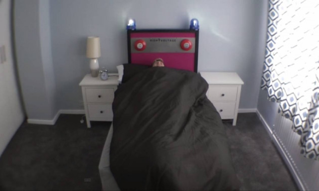 Δεν μπορείς να ξυπνήσεις το πρωί; Αυτό το κρεβάτι είναι για σένα! (video)