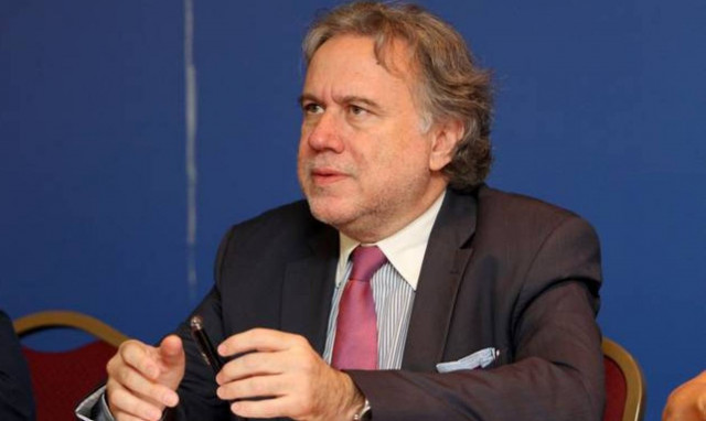 Συνάντηση Κατρούγκαλου με τους εκπροσώπους των Θεσμών