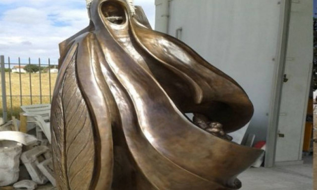 Στην Αγία Νάπα το γλυπτό «Αγρότισσα»