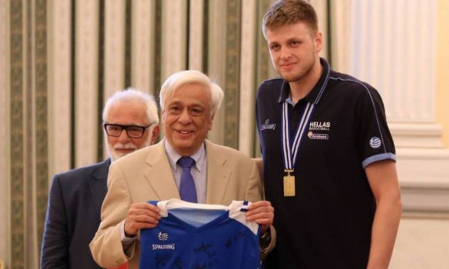 Εφήβων: Προεδρικές τιμές στους Πρωταθλητές Ευρώπης (photos)