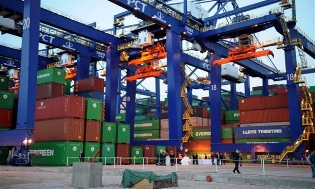 EΛΣΤΑΤ: Μείωση του ελλείμματος εμμπορικού ισοζυγίου τον Ιούνιο