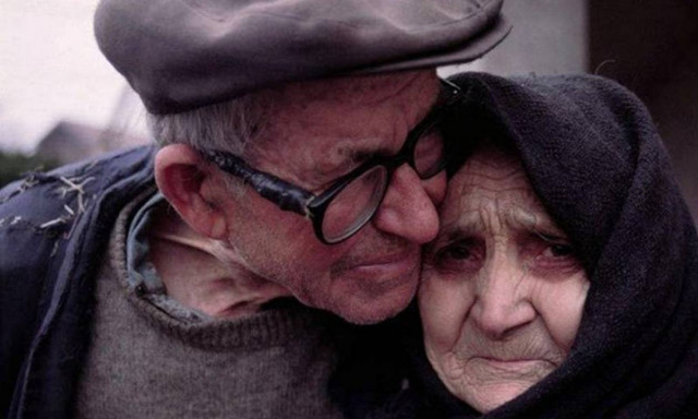 Γιατί δεν τους λέτε να πάνε να πεθάνουν; (video)