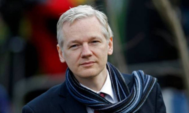 Άσυλο στη Σουηδία ζητά ο Ασάνζ