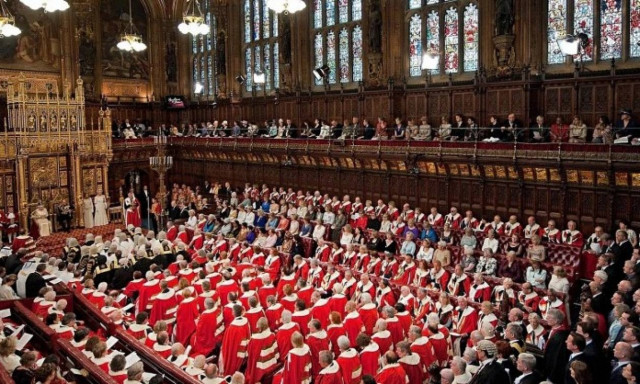 Πρώην μέλος της Βουλής των Λόρδων κατηγορείται για σεξουαλική κακοποίηση ανηλίκων