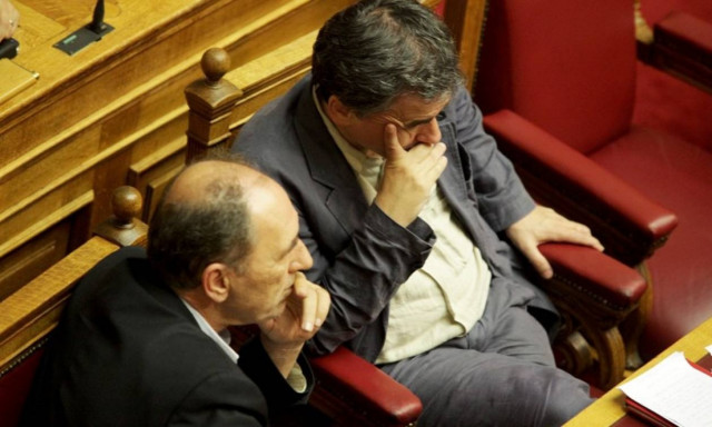 «Κλειδώνει» η συμφωνία – Αυτές είναι οι αλλαγές σε ΦΠΑ και φόρους