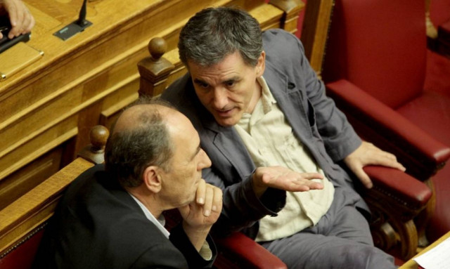 Στην τελική ευθεία η συμφωνία – Νέα συνάντηση Σταθάκη - Τσακαλώτου με θεσμούς