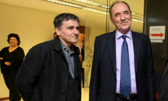 Συνάντηση Τσακαλώτου και Σταθάκη με τους εκπροσώπους των θεσμών