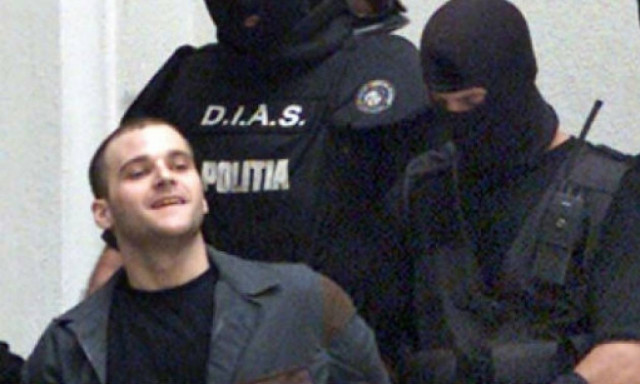 Αποζημίωση 100.000 ευρώ στον αστυνομικό που είχε τραυματίσει ο Πάσσαρης