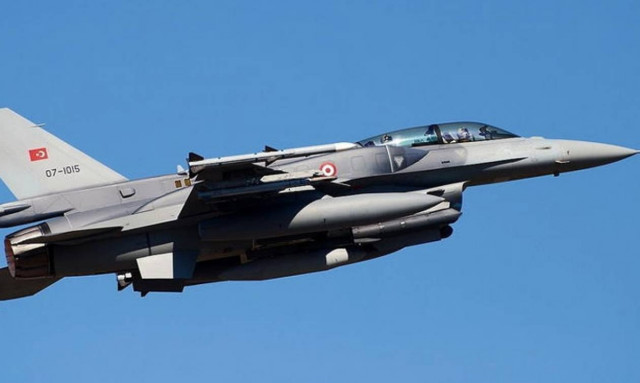 Συνεχίζουν τις προκλήσεις οι Τούρκοι στο Αιγαίο