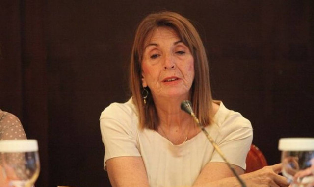 Χριστοδουλοπούλου: 2.500 θέσεις φιλοξενίας μεταναστών έως το τέλος του 2015