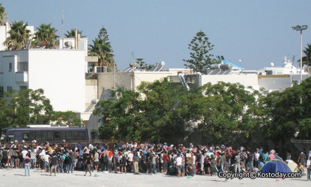 Κως: Ηρέμησαν τα πράγματα στο νησί - Αριθμός προσφύγων βρίσκεται στο δημοτικό στάδιο