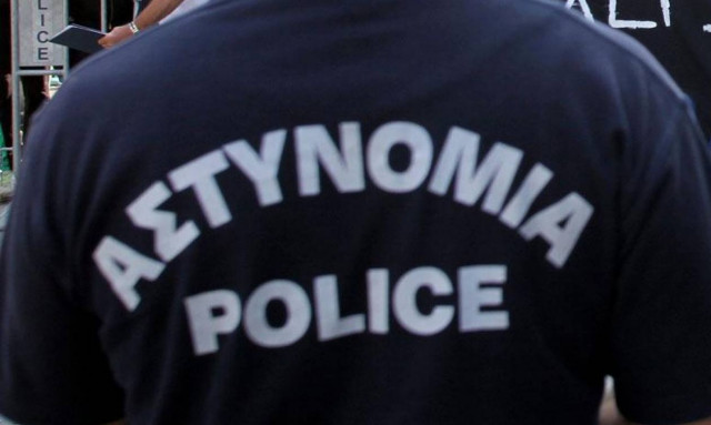 Χαλκιδική: Άρπαξαν γούνες αξίας 248.000 ευρώ από βιτρίνα καταστήματος