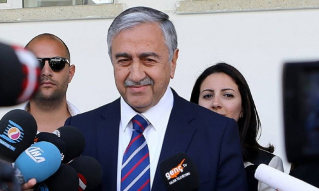 Με Τουρκοκύπριο της Αυστραλίας συναντήθηκε ο Ακιντζί