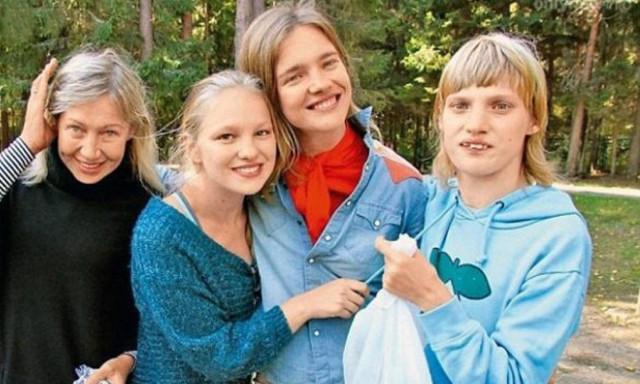 Ρωσία: Έδιωξαν από καφετέρια την αυτιστική αδερφή διάσημου σούπερ μόντελ