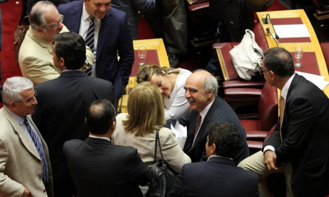 Συμφωνία: Συντεταγμένα στην ψηφοφορία η ΝΔ