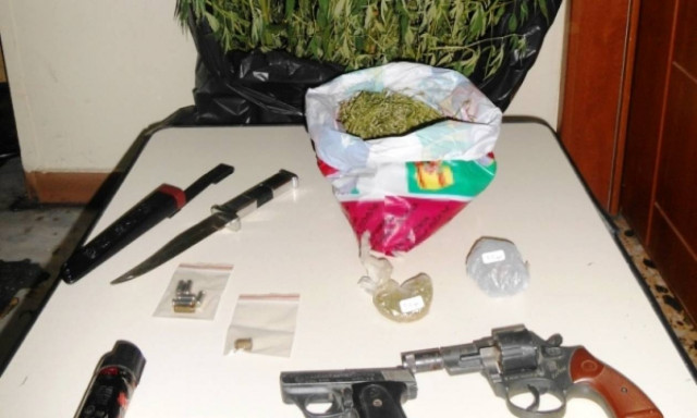 Καβάλα: Σύλληψη 47χρονου για ναρκωτικά και όπλα