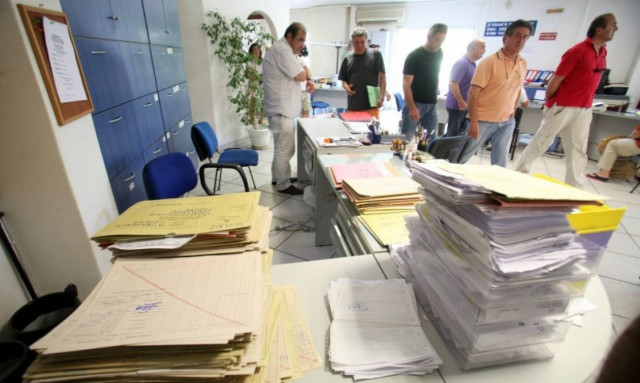 Μείωση στη μισθωτή απασχόληση τον Ιούλιο