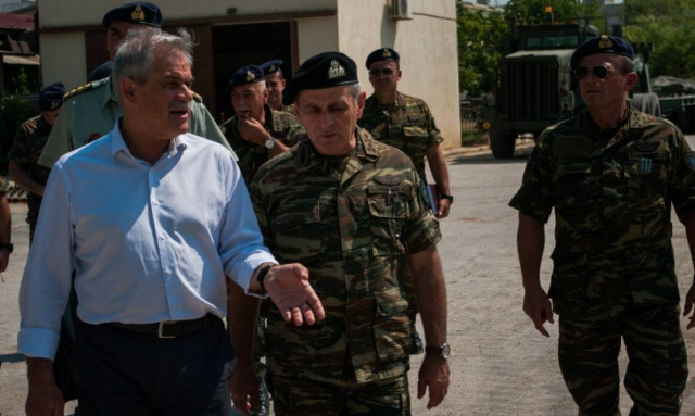 Τόσκας: Είναι η ώρα της μεγάλης προσπάθειας και όχι των μεγάλων δισταγμών