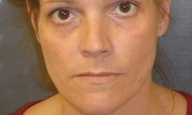 Εβαλε το γιό της να πυροβολήσει το κουτάβι του γείτονα