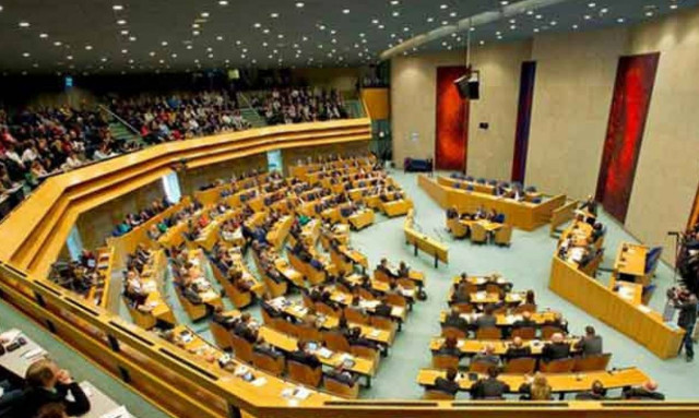 Συμφωνία: Τέλος οι διακοπές για τους Ολλανδούς βουλευτές λόγω… Ελλάδας