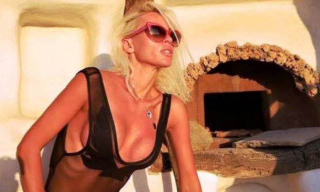 Η Ασημίνα βάζει το ψητό στο φούρνο! (photos)