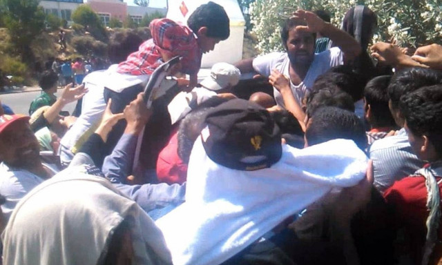 Clashes break out among migrants in Lesvos as Syrians are given priority