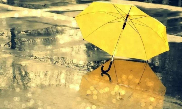 Καιρός: Επιμένουν οι βροχές και υψηλές θερμοκρασίες