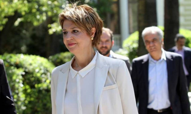 Σκληρή απάντηση Μαξίμου στον Λαφαζάνη