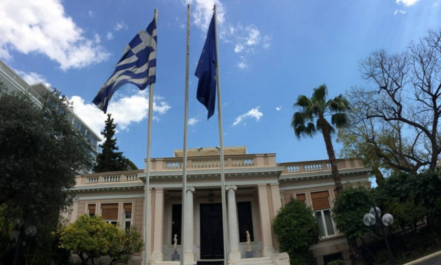 Μέγαρο Μαξίμου: Αν η Fraport θέλει επαναδιαπραγμάτευση, θα είναι συνολική